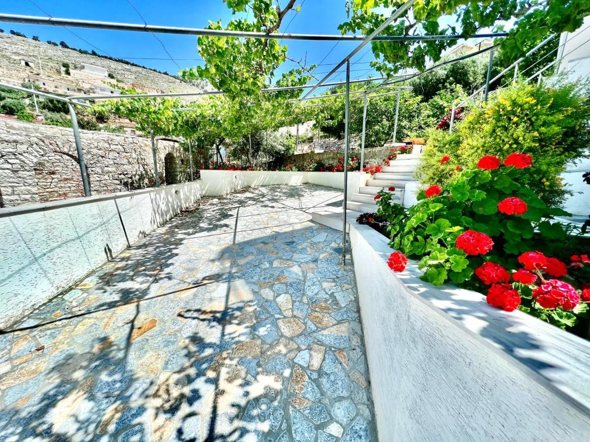 Apartament Propery Under Renovation Saranda Zewnętrze zdjęcie