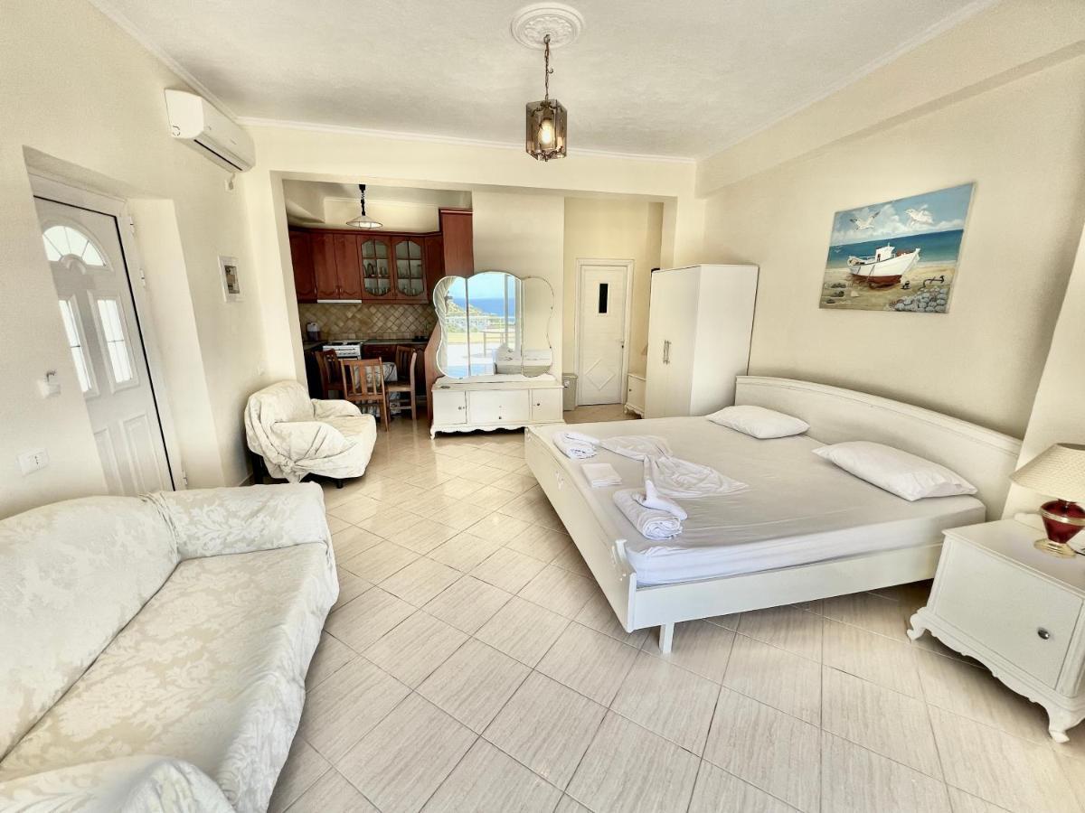 Apartament Propery Under Renovation Saranda Zewnętrze zdjęcie
